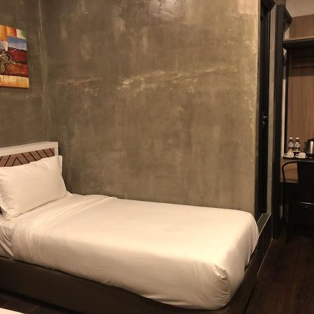 K Boutique Hotel Teluk Intan Esterno foto