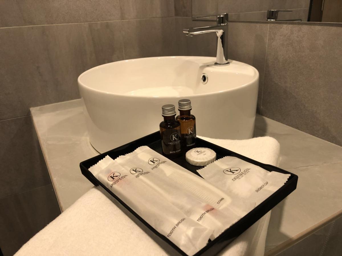 K Boutique Hotel Teluk Intan Esterno foto