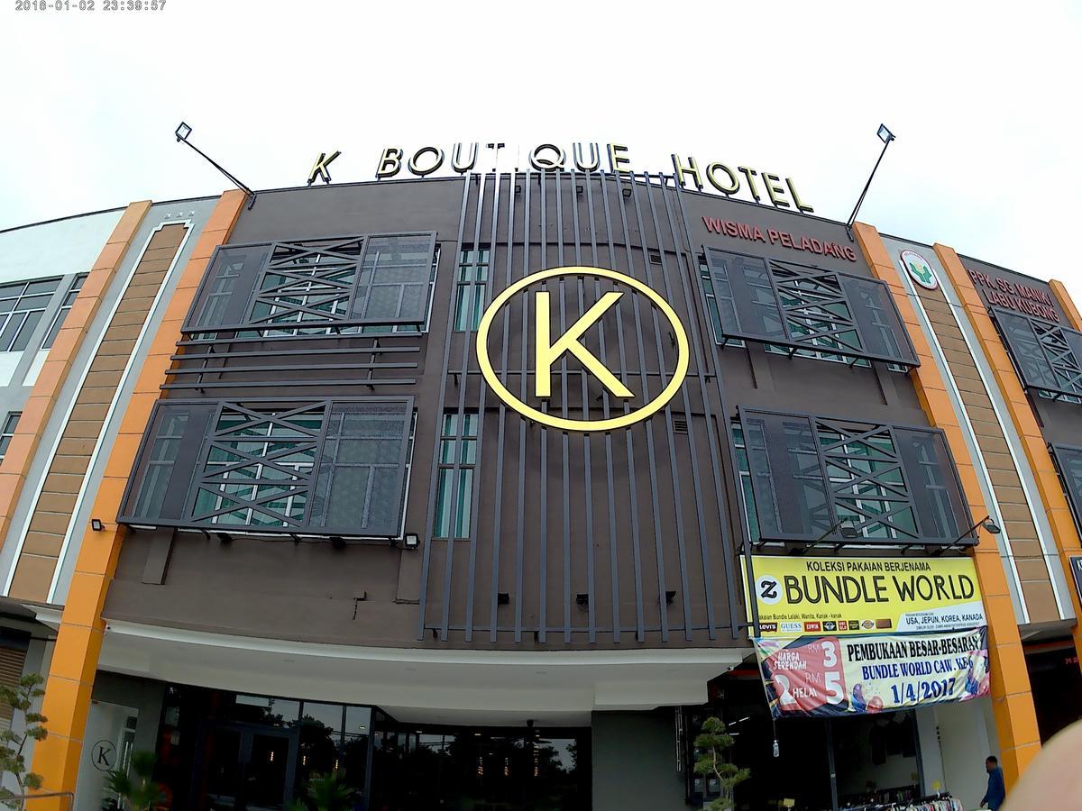 K Boutique Hotel Teluk Intan Esterno foto